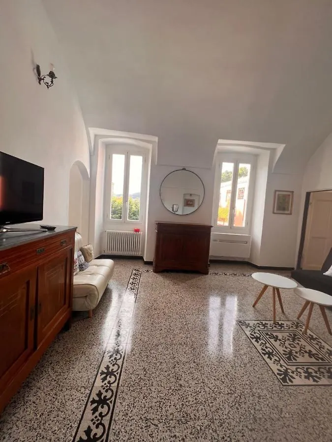 Appartamento Sea View, In The Old Town Santo Stefano Al Mare