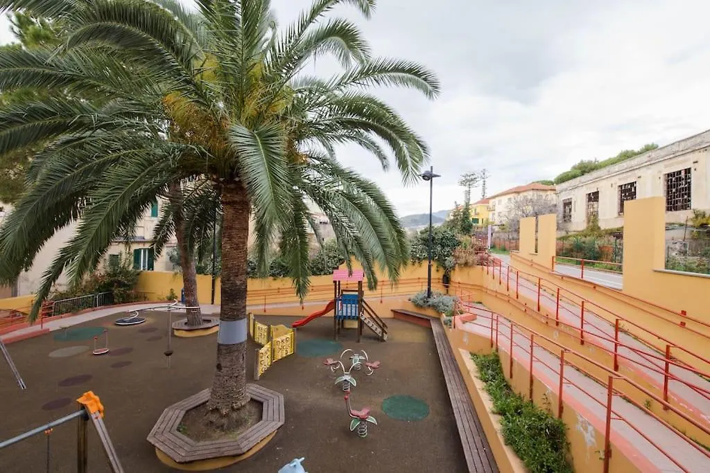 Appartamento Sea View, In The Old Town Santo Stefano Al Mare