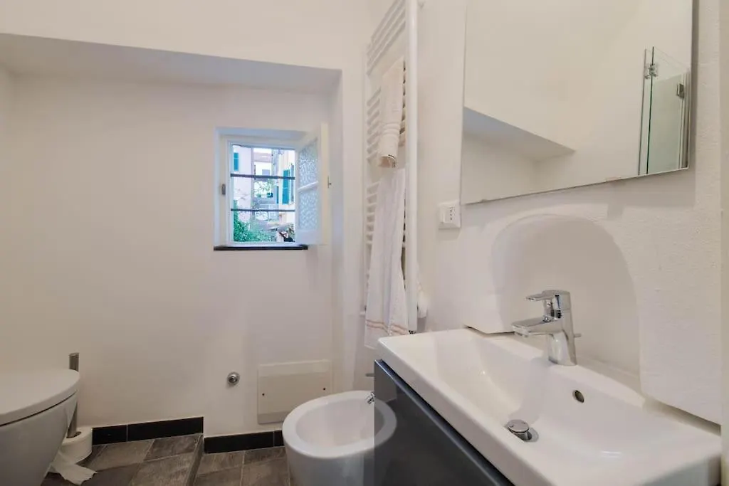 Appartamento Sea View, In The Old Town Santo Stefano Al Mare