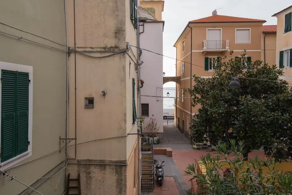 Appartamento Sea View, In The Old Town Santo Stefano Al Mare